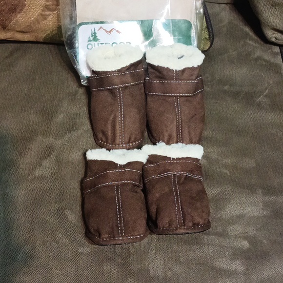 Outdoor Dog shearling boots brown size medium 4 boots - Picture 13 of 17